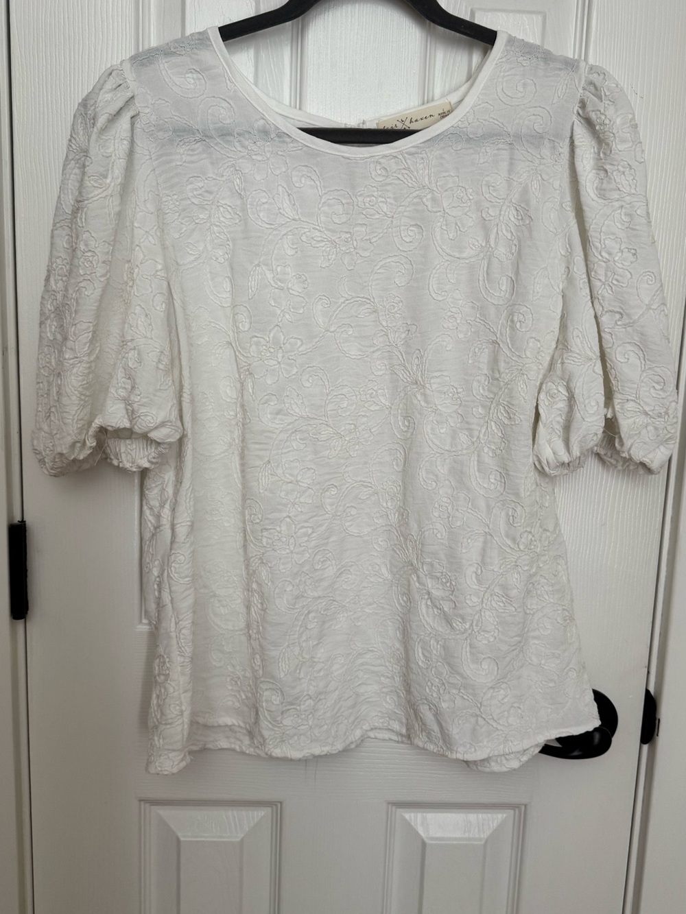 White Embroidered Puff-Sleeve Women's Top